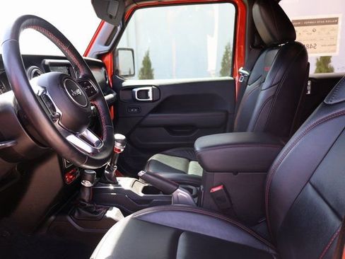 Used 2019 Jeep Wrangler Unlimited Rubicon w/ Uconnect 4C Nav & Sound Group AWD/4WD image 19