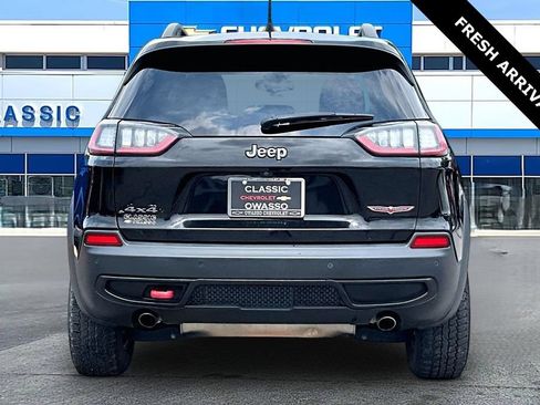 Used 2021 Jeep Cherokee Trailhawk AWD/4WD image 4