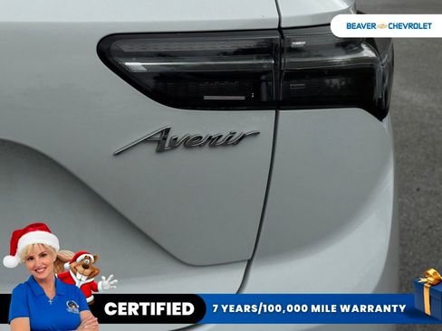 Used 2022 Buick Envision Avenir w/ Technology Package II image 13