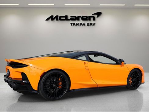 Used 2022 McLaren GT image 5