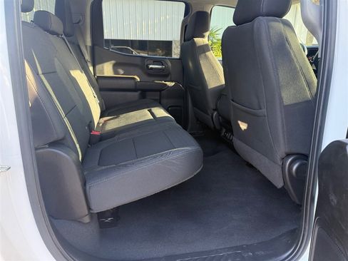 Used 2022 Chevrolet Silverado 1500 LT image 10