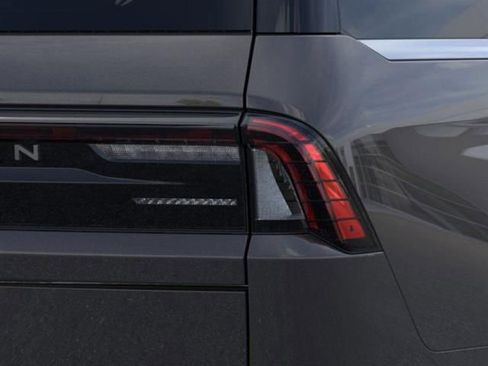 New 2026 Lincoln Navigator L Black Label AWD/4WD image 21