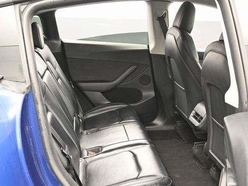 Used 2022 Tesla Model Y Performance image 39