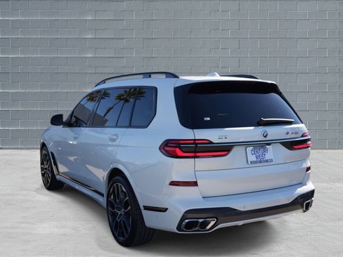Certified 2023 BMW X7 M60i w/ Executive Package image 3