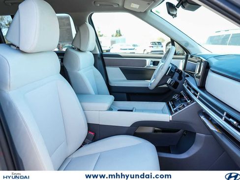 New 2026 Hyundai Santa Fe SE FWD image 17
