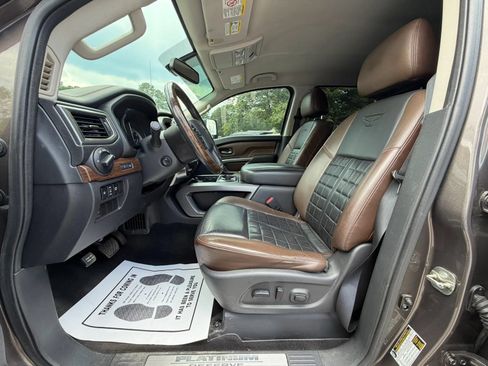 Used 2016 Nissan Titan Platinum Reserve AWD/4WD image 11