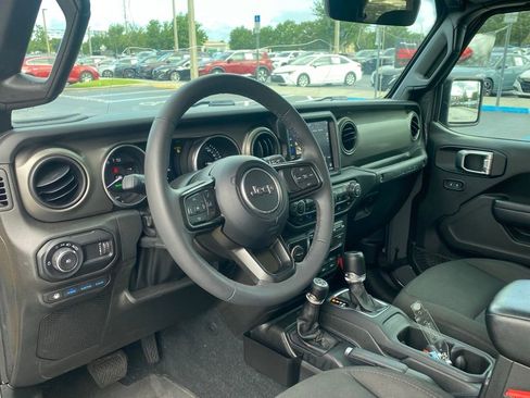 Used 2023 Jeep Wrangler Unlimited w/ Cold Weather Group AWD/4WD image 14