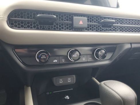 New 2026 Honda HR-V LX image 21
