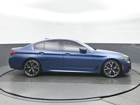 Used 2023 BMW 540i xDrive w/ Executive Package AWD/4WD image 2
