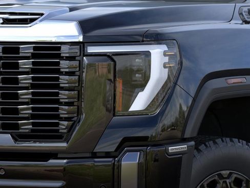 New 2026 GMC Sierra 3500 Denali Ultimate w/ LPO, Black Badging Package image 10