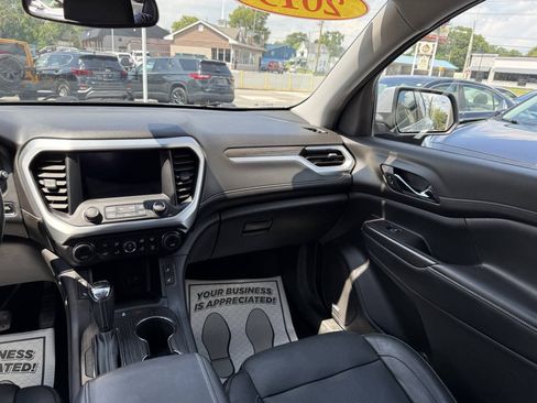 Used 2019 GMC Acadia SLT AWD/4WD image 12