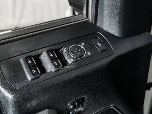 Used 2019 Ford F250 Platinum w/ Platinum Ultimate Package AWD/4WD image 36
