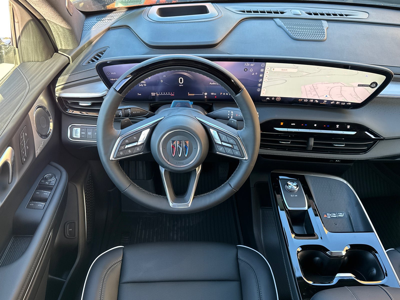 Used 2026 Buick Enclave Avenir w/ Super Cruise Package FWD image 23