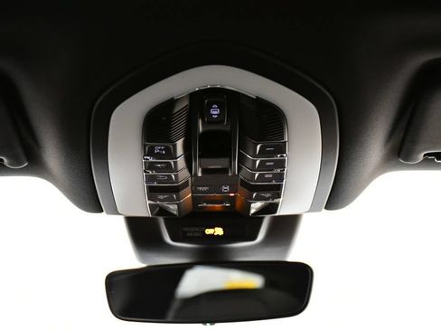 Certified 2026 Porsche Macan Turbo AWD/4WD image 22