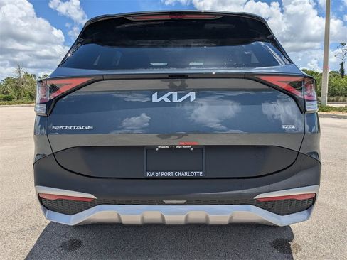 Used 2025 Kia Sportage LX image 36
