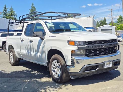 Used 2019 Chevrolet Silverado 1500 W/T w/ WT Convenience Package AWD/4WD image 3