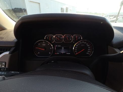 Used 2015 GMC Yukon XL SLT w/ HD Trailering Package AWD/4WD image 9