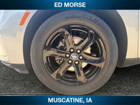 Certified 2023 Buick Enclave Essence w/ Experience Buick Package AWD/4WD image 9