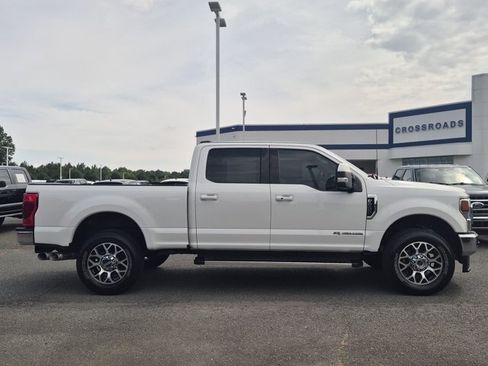 Certified 2022 Ford F250 Lariat w/ Lariat Ultimate Package AWD/4WD image 3