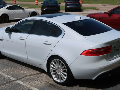 Used 2017 Jaguar XE First Edition AWD/4WD image 10