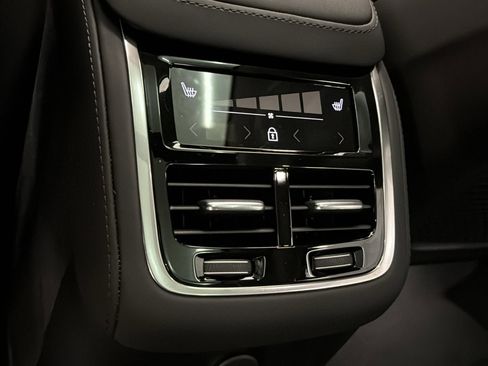 New 2026 Volvo XC90 T8 Ultra w/ Protection Package Premier AWD/4WD image 28