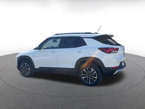 Used 2025 Chevrolet TrailBlazer LT image 10