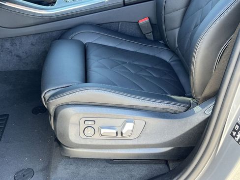 New 2026 BMW X5 xDrive40i w/ Premium Package image 11
