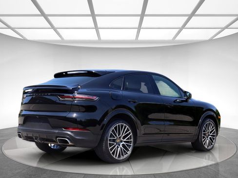 Used 2021 Porsche Cayenne Coupe AWD/4WD image 8