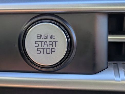 Used 2022 Kia K5 LXS image 30