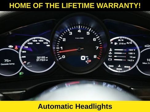 Used 2017 Porsche Panamera 4 AWD/4WD image 17