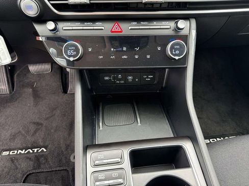 New 2026 Hyundai Sonata SEL FWD image 29
