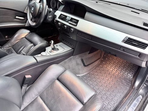 Used 2006 BMW M5 RWD image 11