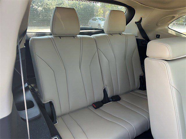 Used 2026 Acura MDX w/ Advance Package AWD/4WD image 32