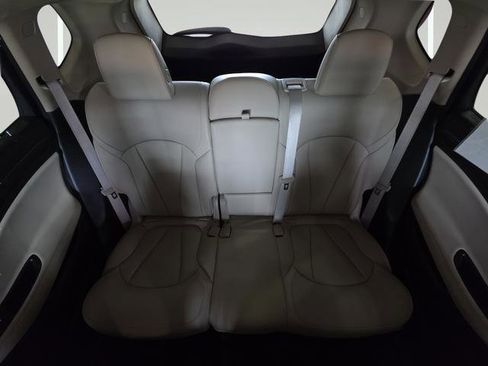 Used 2017 Buick Envision Essence image 28