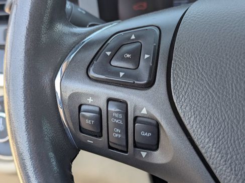 Used 2014 Lincoln MKS AWD w/ Equipment Group 201A image 21