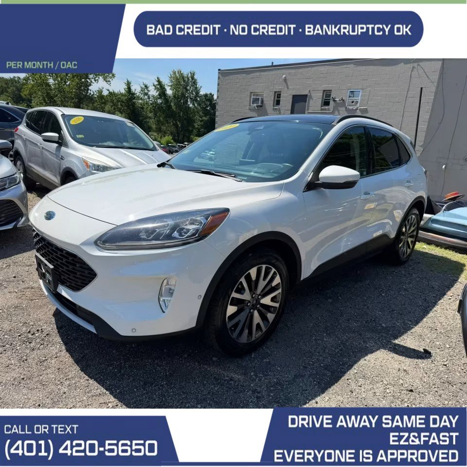 Used 2020 Ford Escape Titanium AWD/4WD image 2