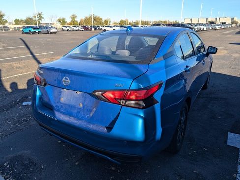 Used 2021 Nissan Versa SV image 5