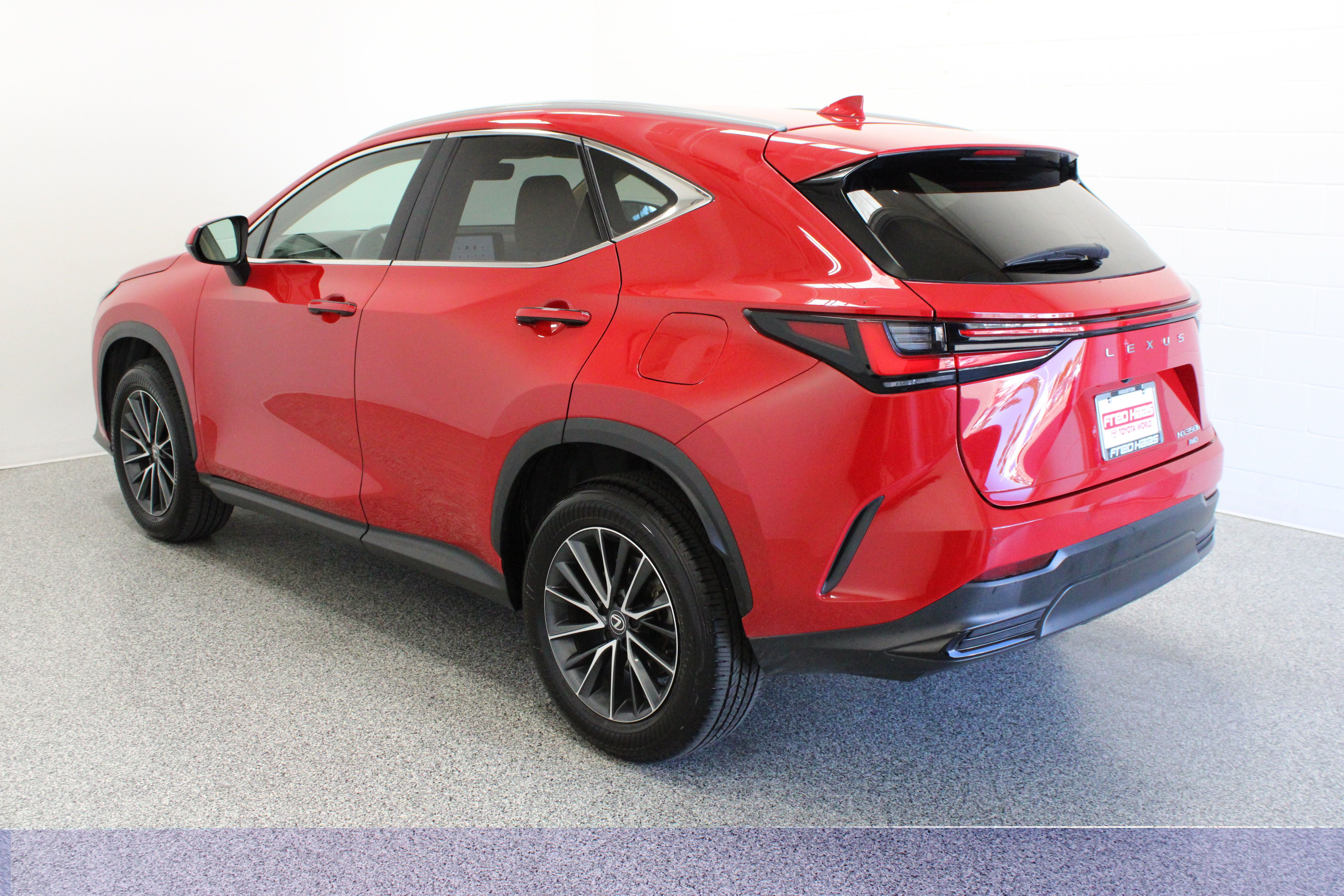 Used 2025 Lexus NX 350h AWD w/ Cold Area Package image 9
