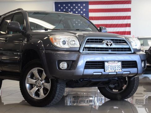 Used 2007 Toyota 4Runner Limited AWD/4WD image 5
