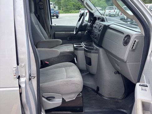 Used 2011 Ford E-350 and Econoline 350 Extended Super Duty w/ Commercial Cargo Van Pkg RWD image 10