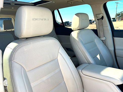 Used 2023 GMC Acadia Denali w/ Denali Ultimate Package image 25