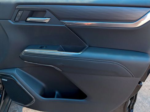 New 2026 GMC Acadia Elevation w/ Elevation Premium Package FWD image 35