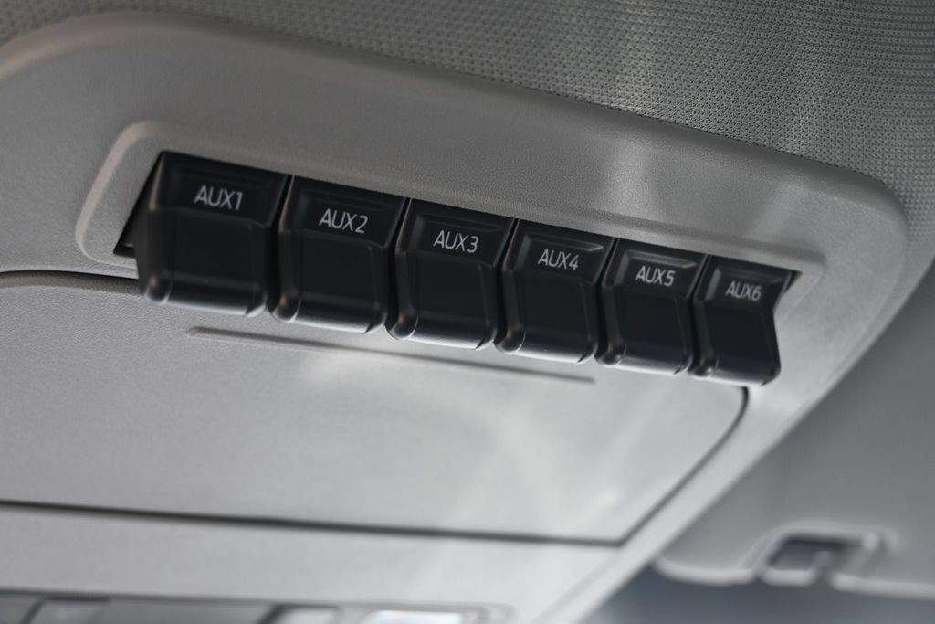 New 2026 Ford F550 4x4 Supercab Super Duty image 22