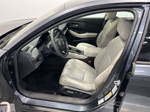 Used 2023 Honda Accord EX image 11