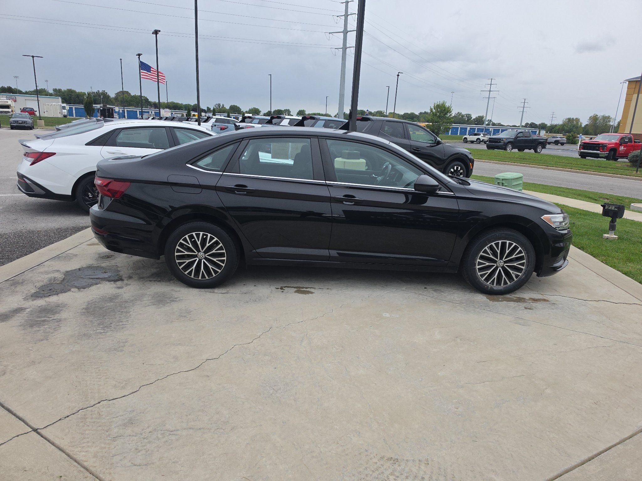 Used 2021 Volkswagen Jetta S w/ Driver Assistance Package FWD image 4