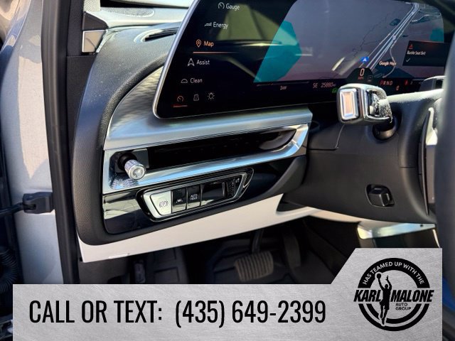 Used 2024 Cadillac Lyriq Luxury AWD/4WD image 16