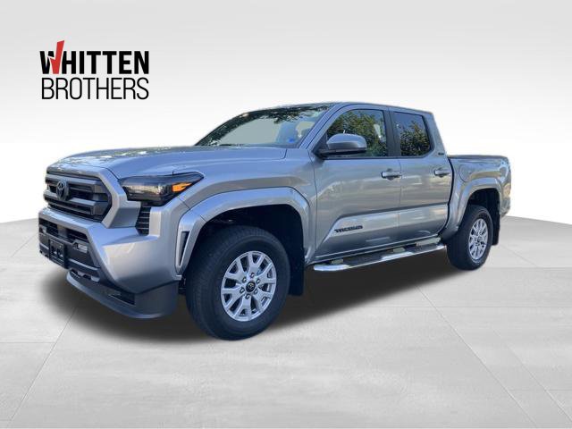 Used 2025 Toyota Tacoma SR5 AWD/4WD image 1