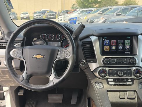 Used 2020 Chevrolet Suburban LT AWD/4WD image 10