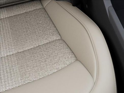 New 2026 Kia Niro EX FWD image 24