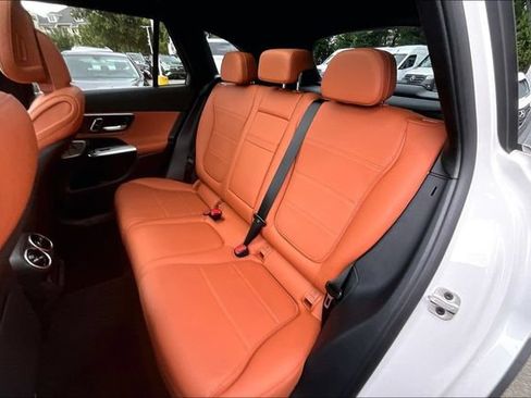 Used 2026 Mercedes-Benz GLC 300 4MATIC image 17